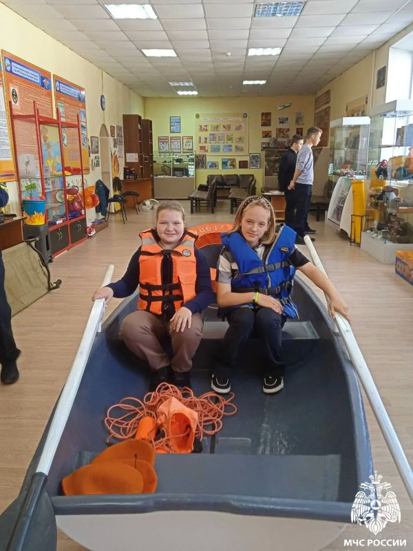 Урок в музее. На нестандартный Всероссийский открытый урок по безопасности жизнедеятельности в смоленском музее МЧС России попали ученики Верховской основной школы Урок в музее. На нестандартный Всероссийский открытый урок по безопасности жизнедеятельности в смоленском музее МЧС России попали ученики Верховской основной школы