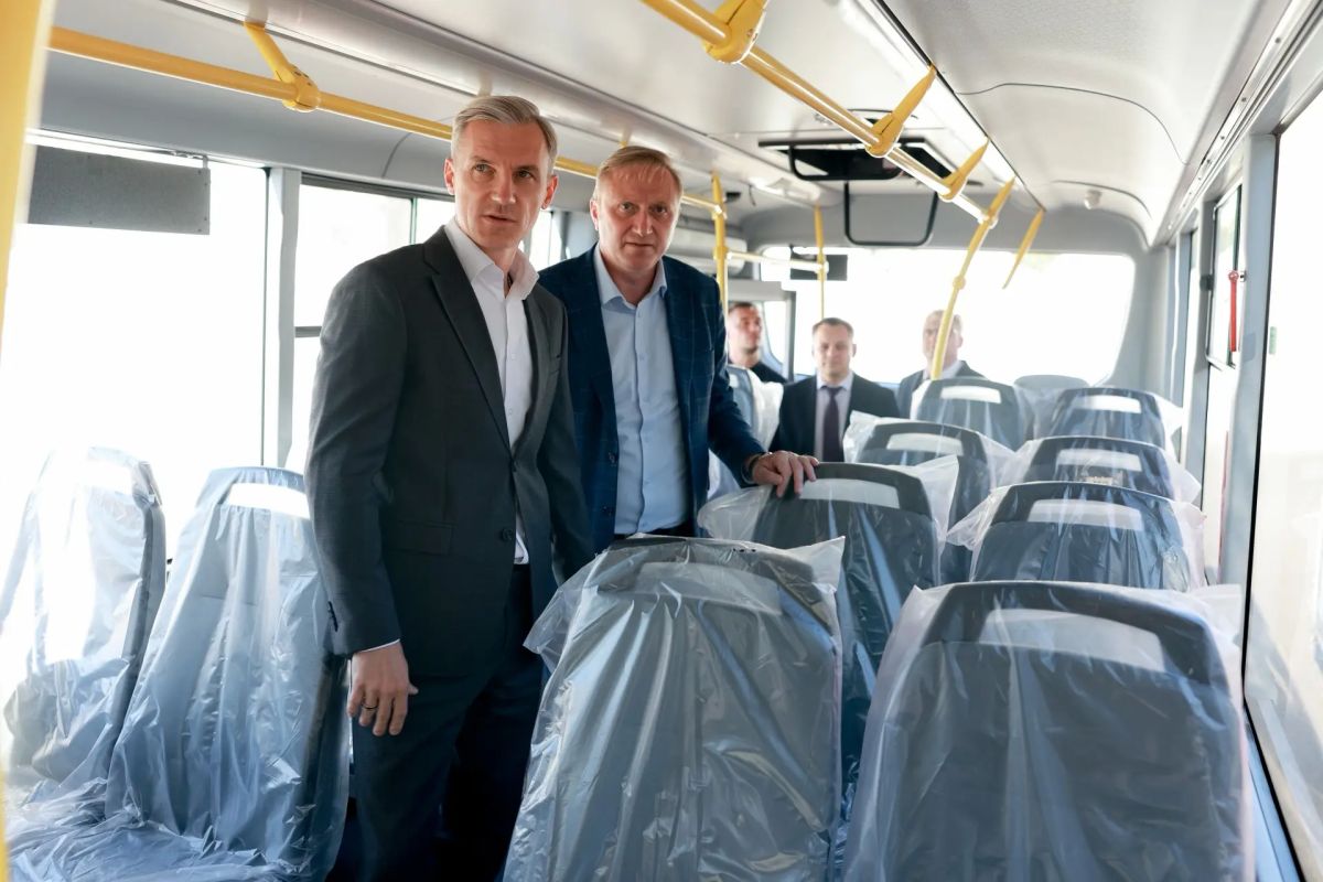 Василий Анохин: Еще 15 новых пассажирских автобусов выйдут на маршруты Смоленской области до конца сентября Василий Анохин: Еще 15 новых пассажирских автобусов выйдут на маршруты Смоленской области до конца сентября