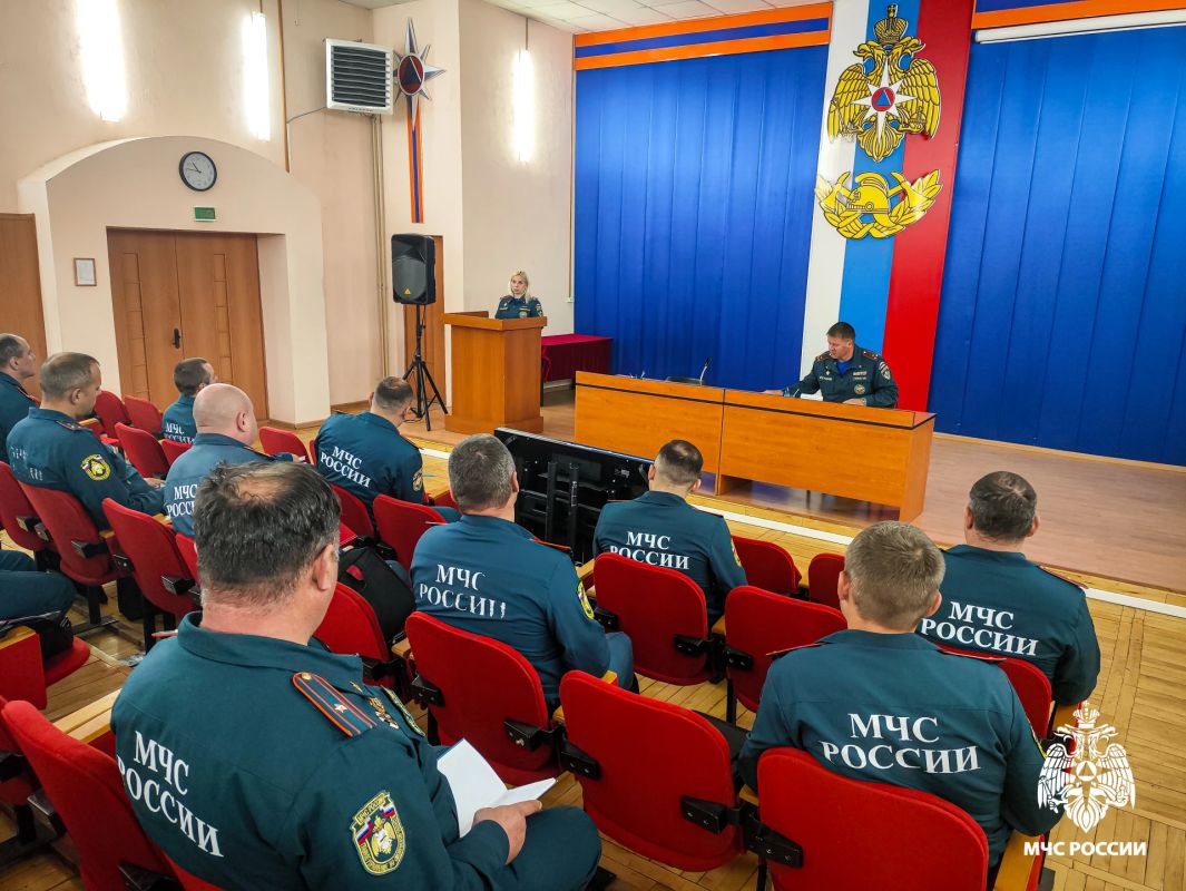 В Главном управлении МЧС России по Смоленской области прошел сбор с начальниками пожарно-спасательных частей региона В Главном управлении МЧС России по Смоленской области прошел сбор с начальниками пожарно-спасательных частей региона