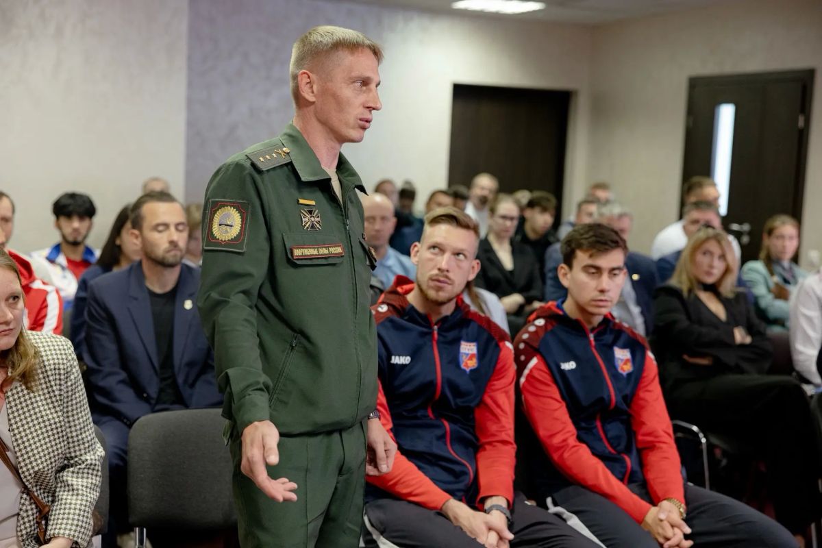 Василий Анохин: О развитии спорта и системы подготовки спортсменов говорили сегодня с тренерами, представителями спортивных федераций и студентами Смоленского государственного университета спорта Василий Анохин: О развитии спорта и системы подготовки спортсменов говорили сегодня с тренерами, представителями спортивных федераций и студентами Смоленского государственного университета спорта