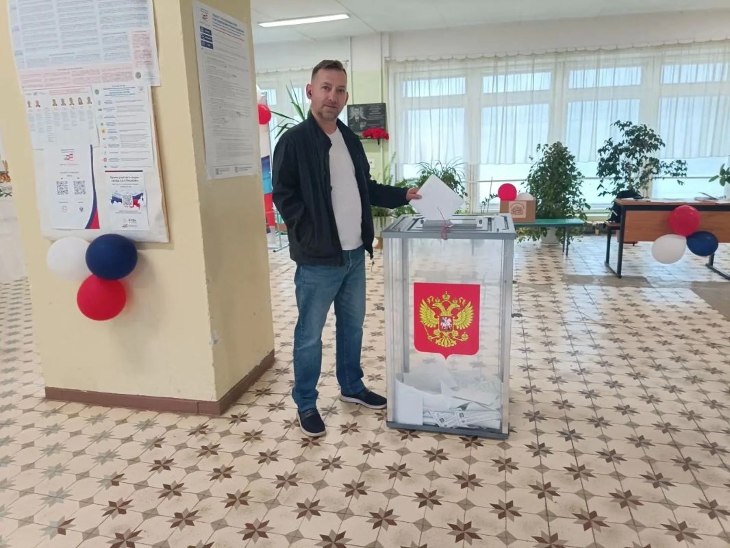 Василий Анохин: Первый день голосования на выборах депутатов Государственной Думы РФ завершен Василий Анохин: Первый день голосования на выборах депутатов Государственной Думы РФ завершен