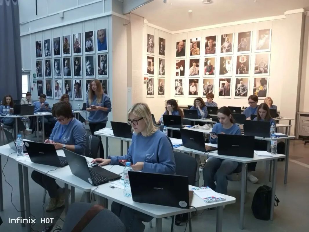 Василий Анохин: Первый день голосования на выборах депутатов Государственной Думы РФ завершен Василий Анохин: Первый день голосования на выборах депутатов Государственной Думы РФ завершен