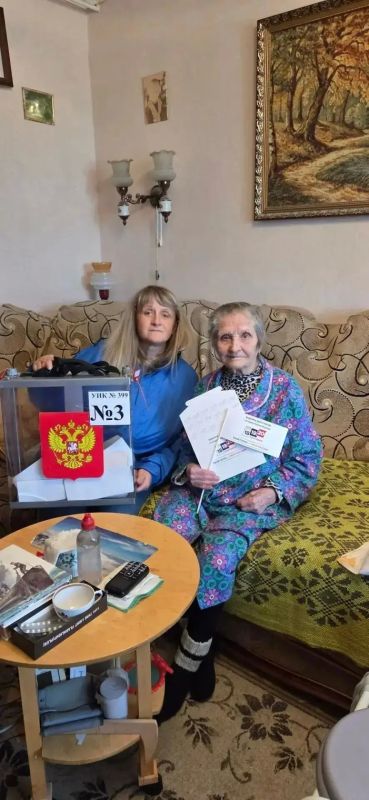 В Руднянском округе поздравили самую возрастную избирательницу — 104-летнюю Прасковью Никоноровну Горбачёву В Руднянском округе поздравили самую возрастную избирательницу — 104-летнюю Прасковью Никоноровну Горбачёву
