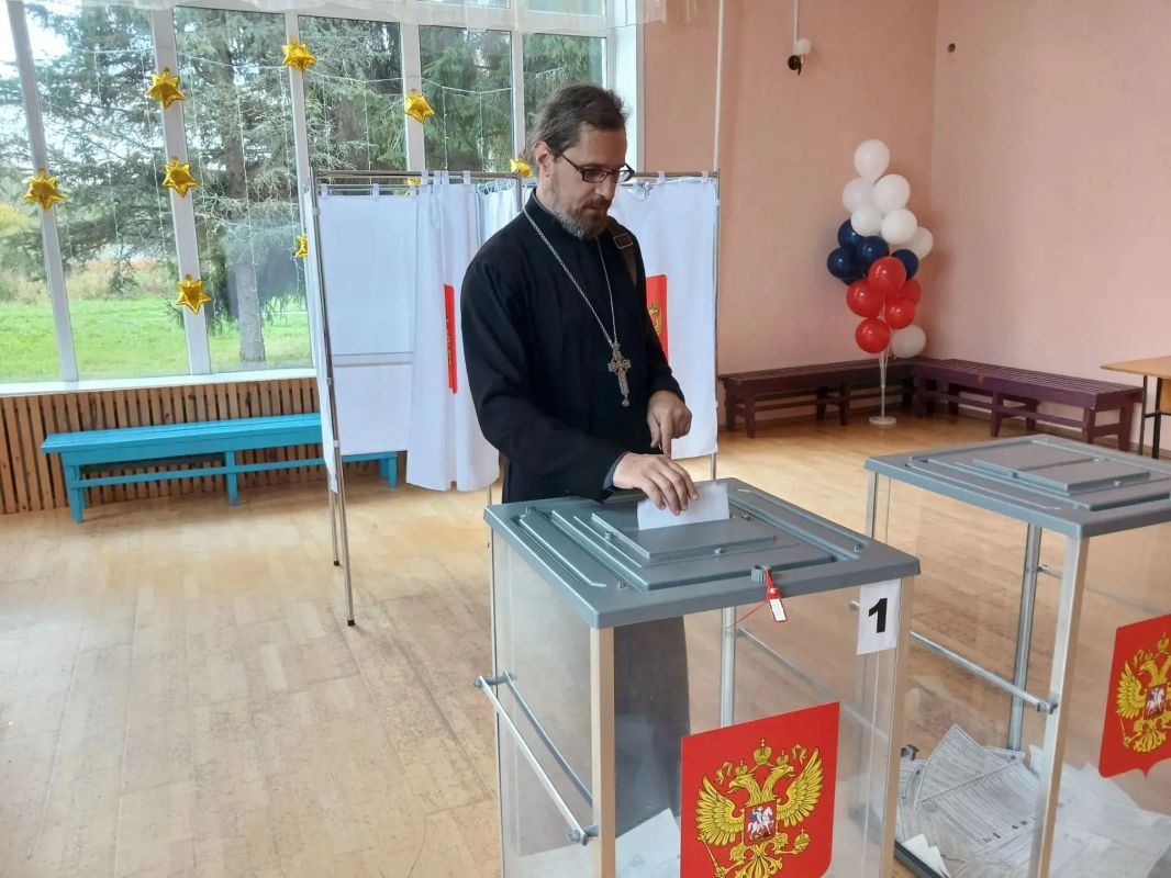В выборах депутатов Госдумы принимают участие жители региона разного возраста, социального статуса и профессий В выборах депутатов Госдумы принимают участие жители региона разного возраста, социального статуса и профессий