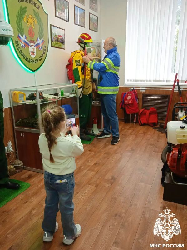 За улыбками – в музей!. ЖМИ! Больше фото здесь «У вас самый лучший музей!» - так очень часто говорят нам, прощаясь, наши посетители За улыбками – в музей!. ЖМИ! Больше фото здесь «У вас самый лучший музей!» - так очень часто говорят нам, прощаясь, наши посетители