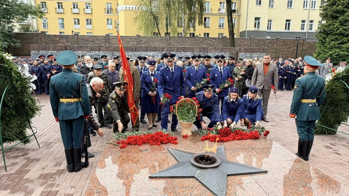 В честь 83й годовщины освобождения Смоленщины от фашистских захватчиков состоялось памятное мероприятие В честь 83й годовщины освобождения Смоленщины от фашистских захватчиков состоялось памятное мероприятие