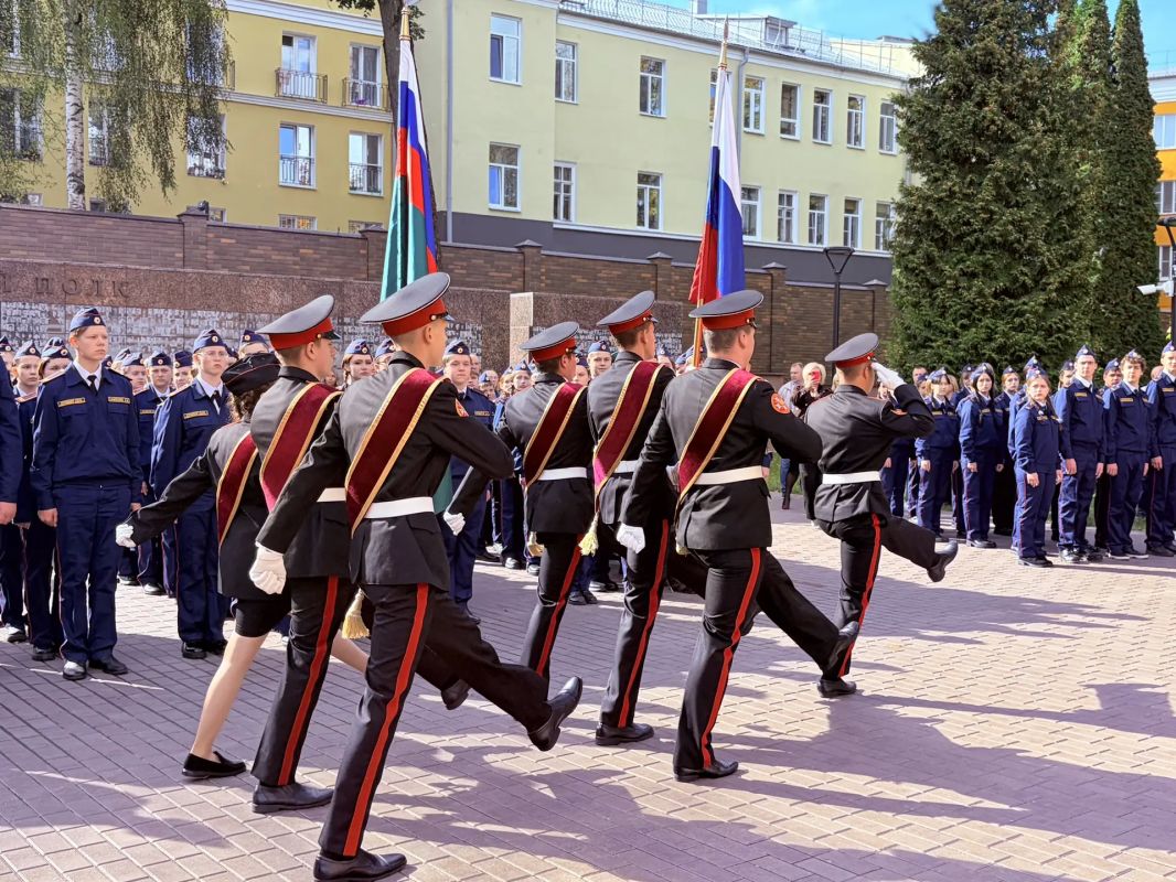 В Смоленске кадеты Следственного комитета принесли торжественную клятву В Смоленске кадеты Следственного комитета принесли торжественную клятву
