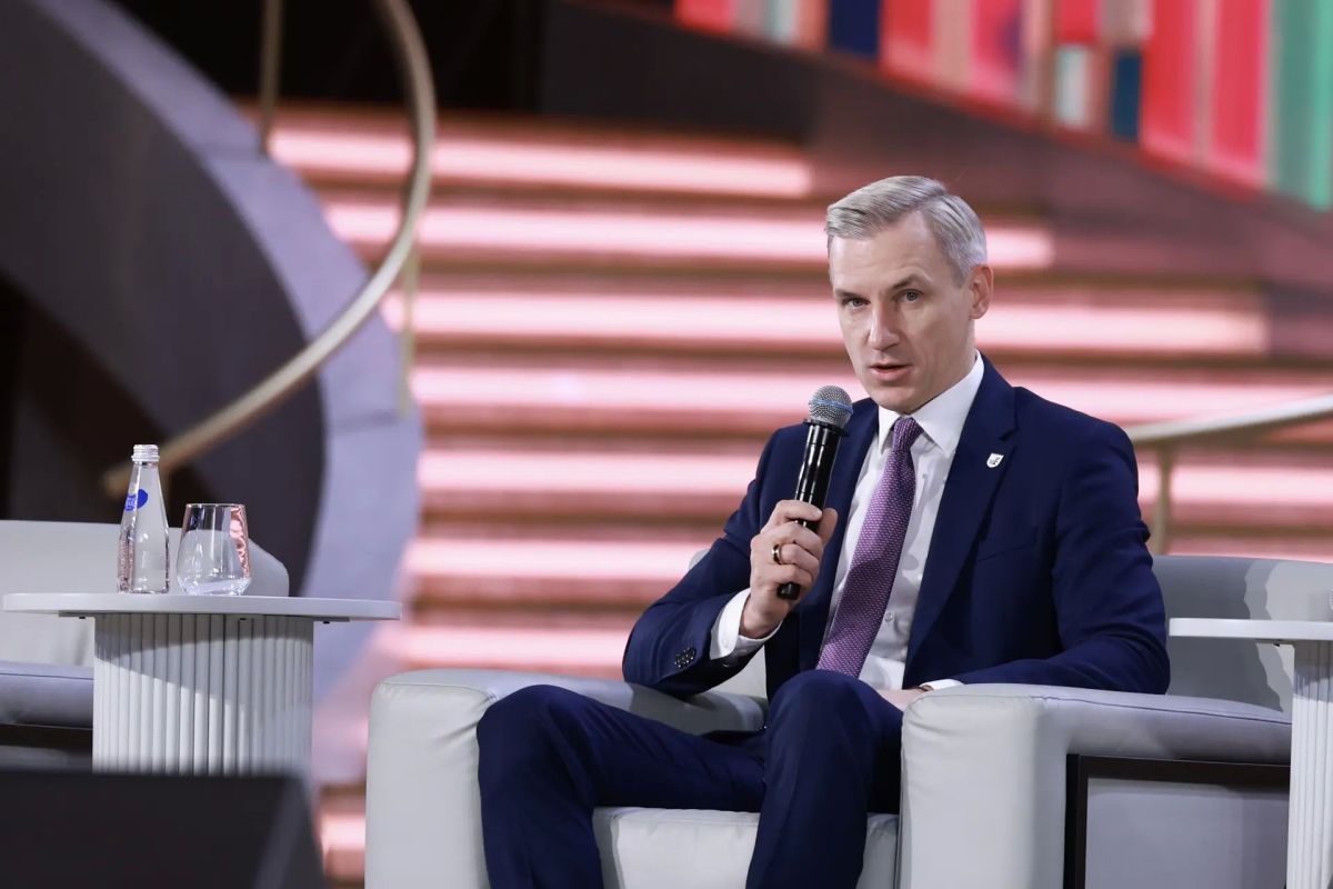 Василий Анохин: В День среднего профессионального образования принял участие в ежегодном "Форуме классных руководителей", который проходит в Национальном центре "Россия" в Москве Василий Анохин: В День среднего профессионального образования принял участие в ежегодном "Форуме классных руководителей", который проходит в Национальном центре "Россия" в Москве