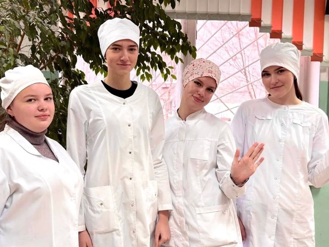 Василий Анохин: Смоленская область сохранила второе место в стране по количеству заключённых договоров на целевое обучение в системе среднего профессионального образования Василий Анохин: Смоленская область сохранила второе место в стране по количеству заключённых договоров на целевое обучение в системе среднего профессионального образования