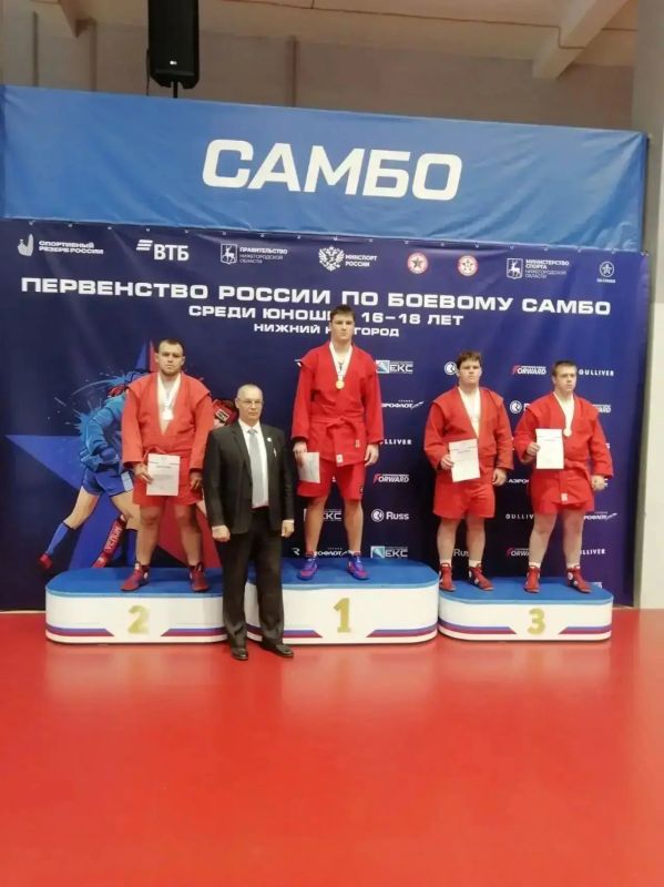 Смоленские самбисты завоевали призовые места на всероссийских соревнованиях Смоленские самбисты завоевали призовые места на всероссийских соревнованиях
