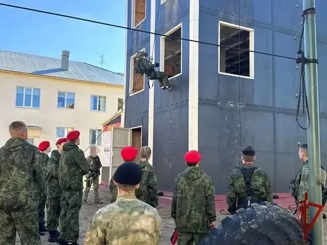 Василий Анохин: Традиции служения Отечеству формируют характер, учат ответственности и дают прочную опору в жизни Василий Анохин: Традиции служения Отечеству формируют характер, учат ответственности и дают прочную опору в жизни
