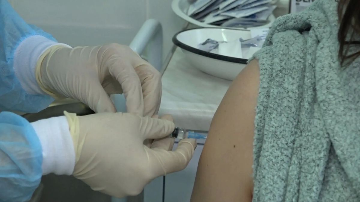 В Смоленской области продолжается кампания по вакцинации