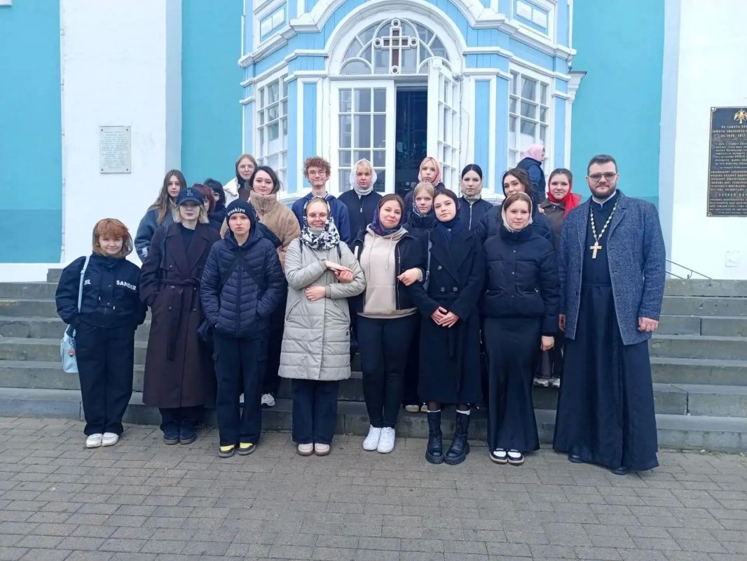 Духовно-нравственное воспитание: Смоленский педагогический колледж и Духовная семинария укрепляют сотрудничество Духовно-нравственное воспитание: Смоленский педагогический колледж и Духовная семинария укрепляют сотрудничество