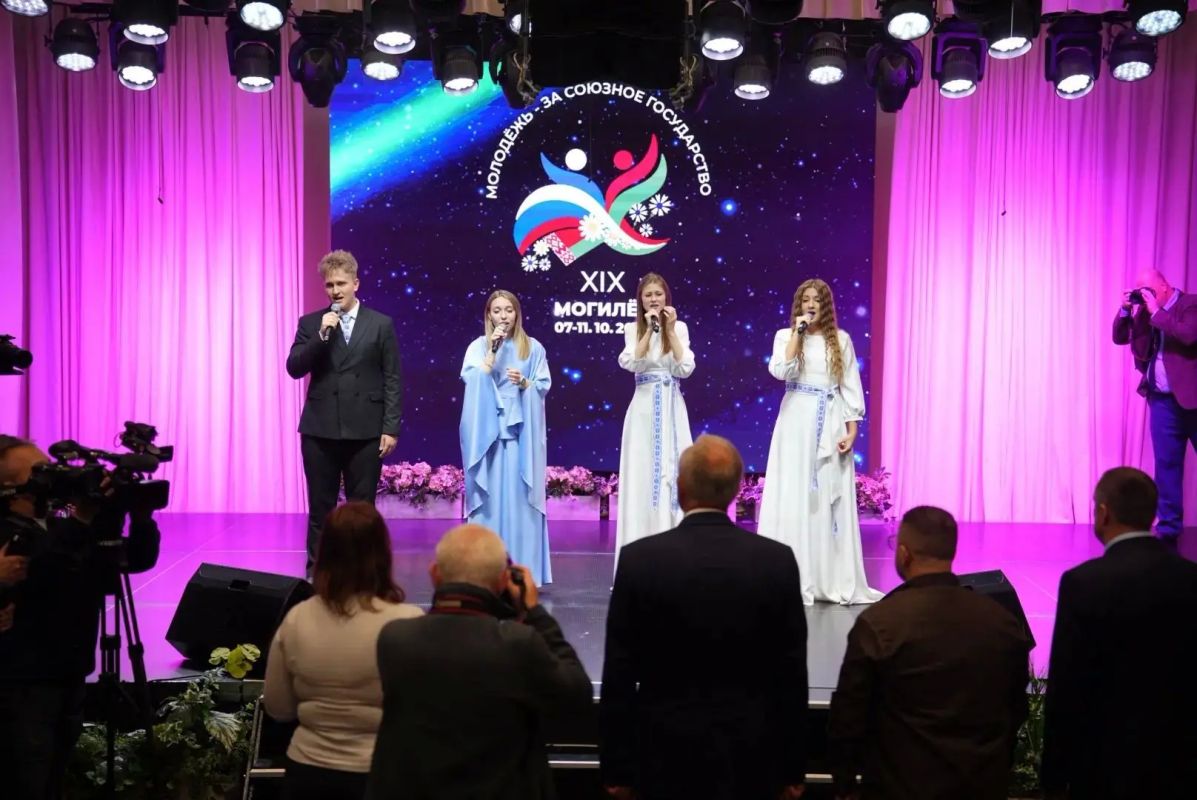 Смоляне участвуют в фестивале «Молодёжь – за Союзное государство»
