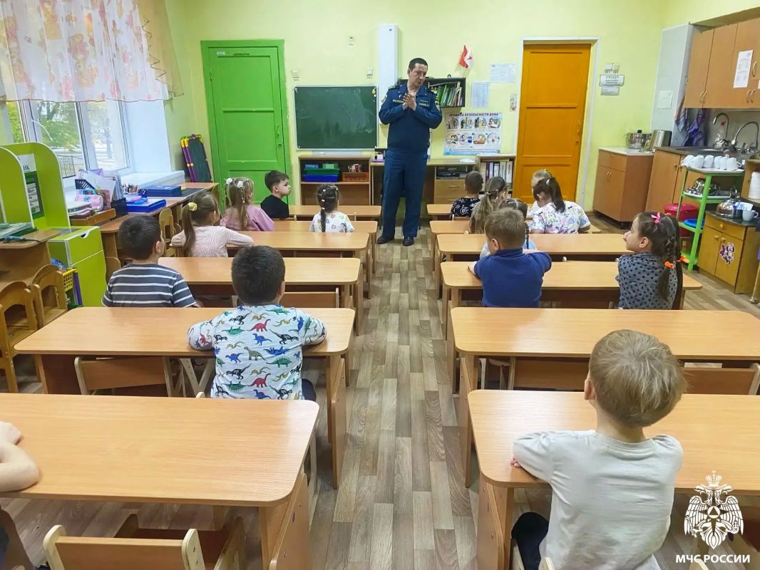 В детском саду «Флажок» прошел урок безопасности В детском саду «Флажок» прошел урок безопасности