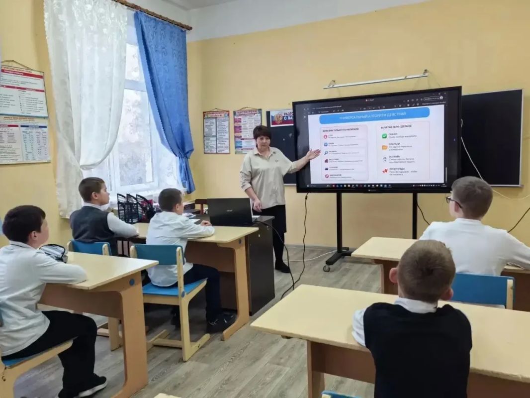 Разговоры о важном. В школах и колледжах Смоленщины прошло очередное занятие «Разговоры о важном» Разговоры о важном. В школах и колледжах Смоленщины прошло очередное занятие «Разговоры о важном»