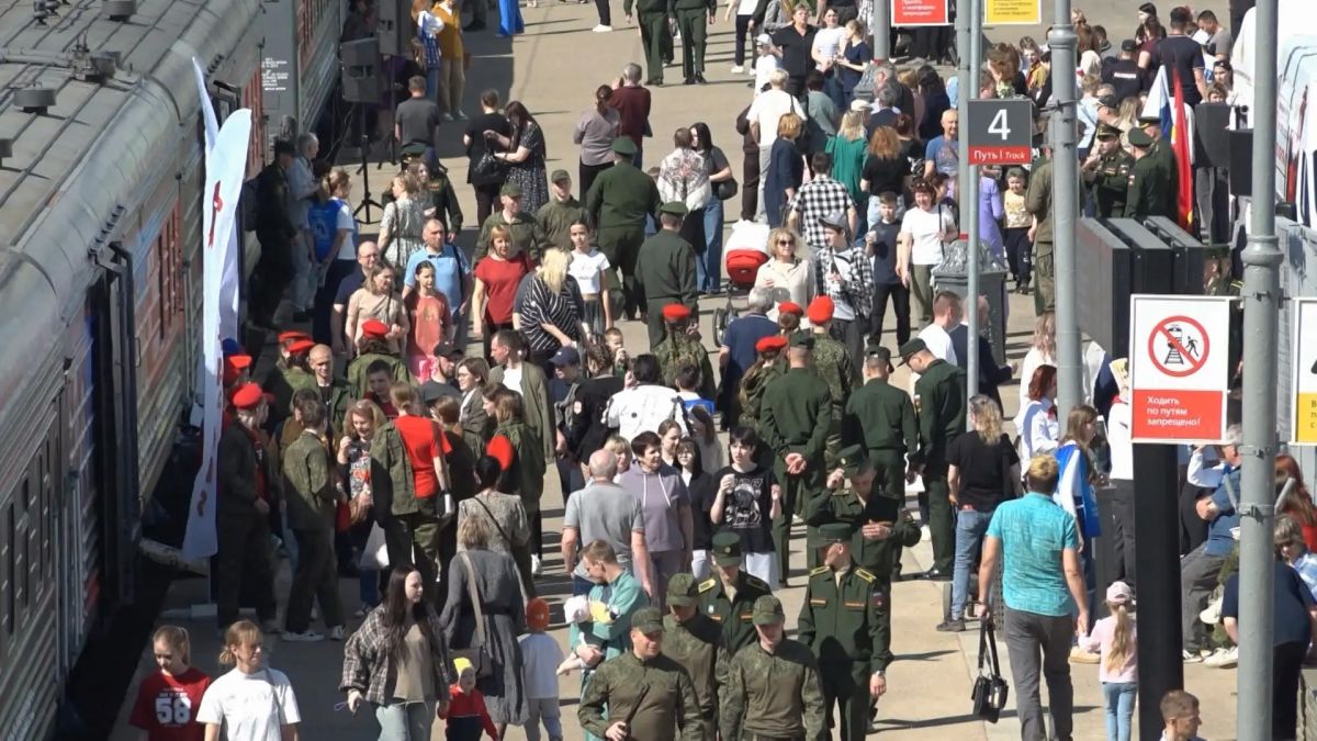 Услугами смоленского ж/д вокзала воспользовались около 800 тысяч пассажиров