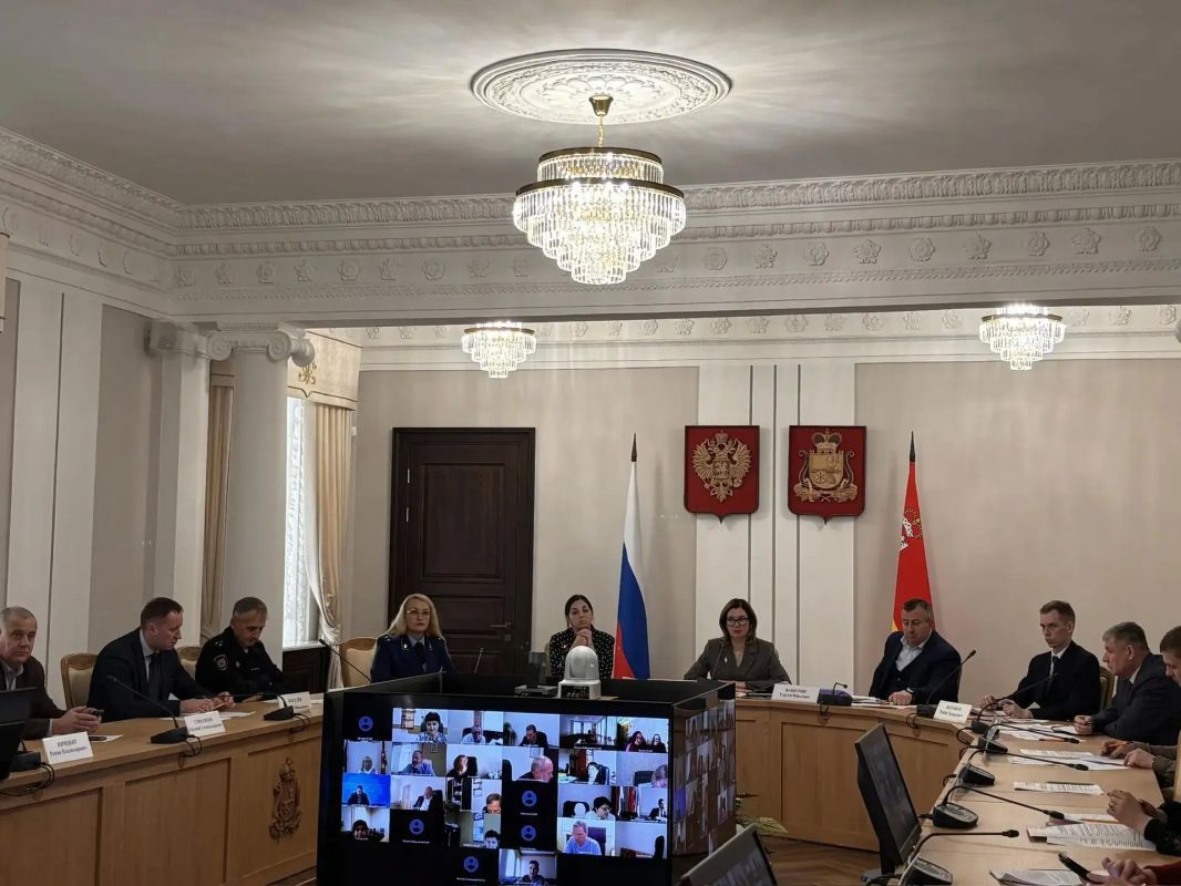 Состоялось очередное заседание межведомственной комиссии при Правительстве Смоленской области по противодействию нелегальной занятости Состоялось очередное заседание межведомственной комиссии при Правительстве Смоленской области по противодействию нелегальной занятости