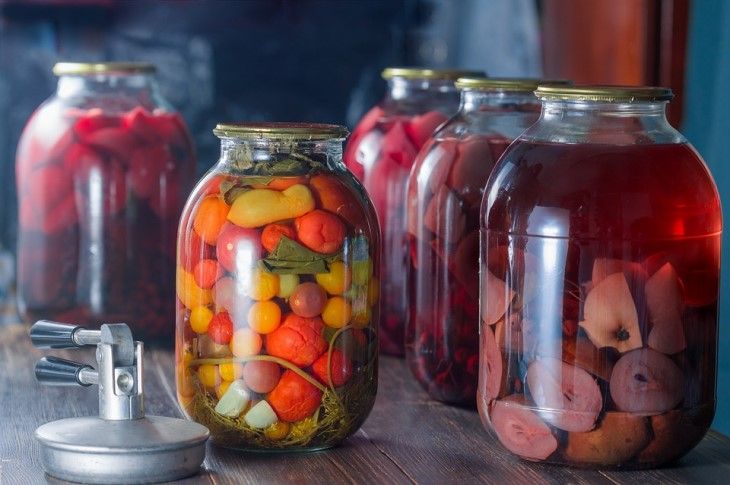 Вкусный и полезный компот из замороженных фруктов: простой рецепт