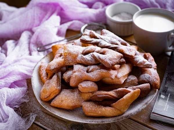 Приготовление хвороста: классика с кефиром для угощений