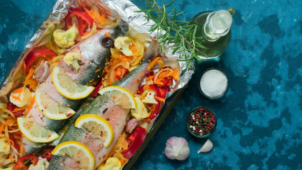 Минтай по этому рецепту будет таять во рту: сухое филе станет в разы сочнее