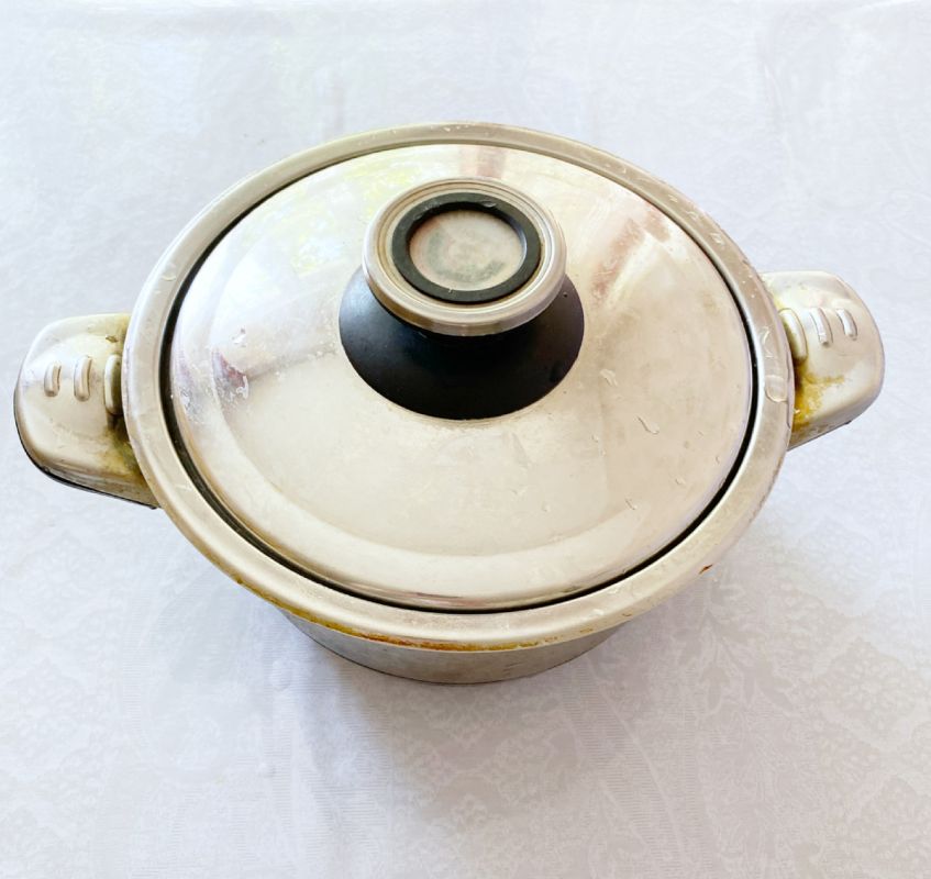 Секреты идеальной чистоты: как эффективно отмыть кастрюлю с помощью простых средств