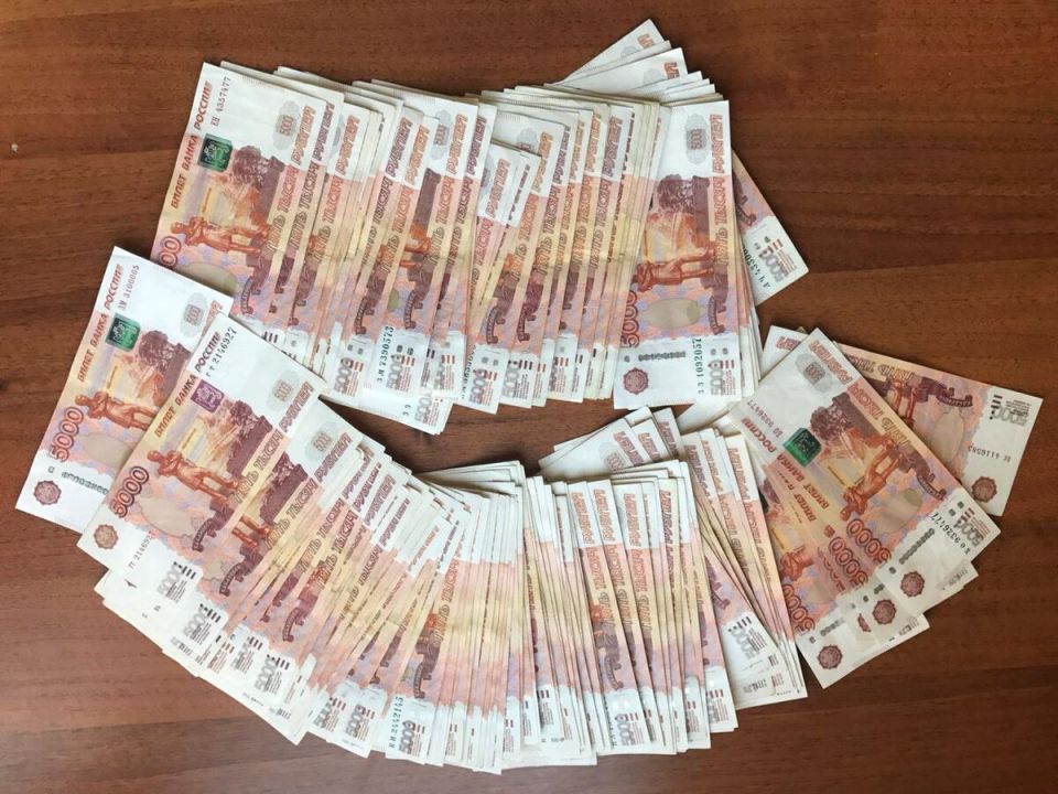 Как мужчина выиграл у банка 115 тысяч рублей из-за навязчивого спама?