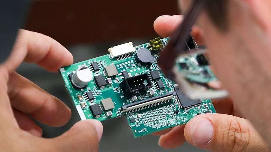 КПРФ призывает к локализации закупок электронной техники для госорганов