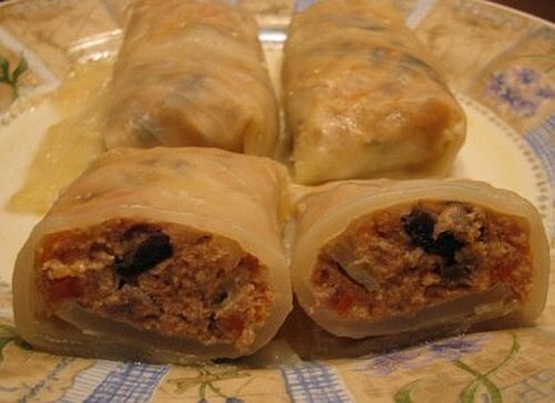 Необычные голубцы с красной рыбой и шампиньонами удивят вас