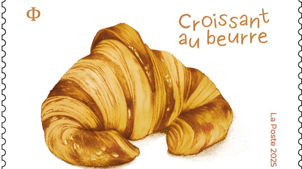 Французская почта удивляет: марка с ароматом круассана